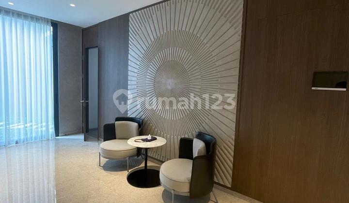 For Sale House in Navapark Cluster Lyndon 2