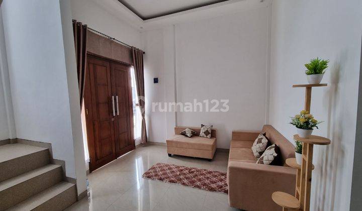 Rumah Mewah Luas di Utara Solo  19