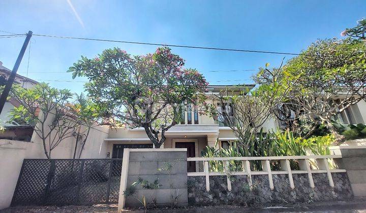 Jual Cepat Rumah Mewah 2 Lantai Furnish Manahan