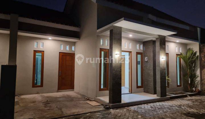 RUMAH BARU MININALIS CANTIK SHM Siap Huni Gedongan  2