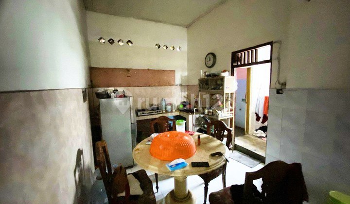 Rumah Second Pinggir Jalan Raya Mangesti 2