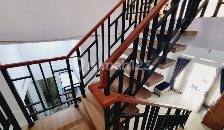 Rumah Bagus 1.5 Lantai Colomadu Karanganyar 2