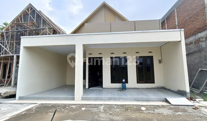 Rumah Modern Pesan Bangun 1 Dan 2 Lantai Cluster Dekat Superindo 2