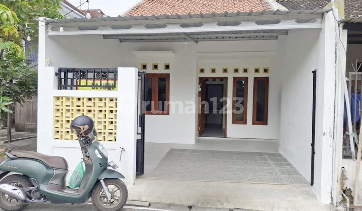 Rumah Cantik Minimalis Banjarsari Solo Kota Rumah Cantik Minimalis Banjarsari Solo Kota