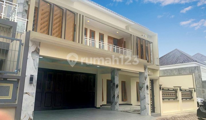 Rumah Mewah 2 Lantai Bangunan Kokoh Minimalis Dekat Rs Oen Rumah Mewah 2 Lantai Bangunan Kokoh Minimalis Dekat Rs Oen