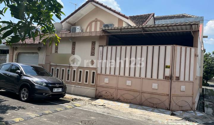 Rumah Nyaman Siap Huni Dekat Kantor Dprd