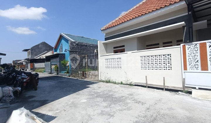 1 Unit Ready-to-Occupy House in Housing Estate Near UIN and Near Kopassus.