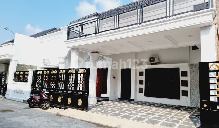 Rumah Mewah American Clasic Di Cluster Siwal 1