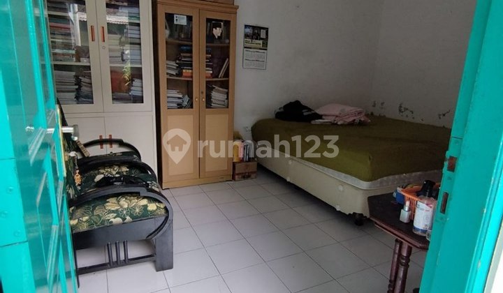 Rumah Strategis Terawat Halaman Luas Di Sukoharjo 2