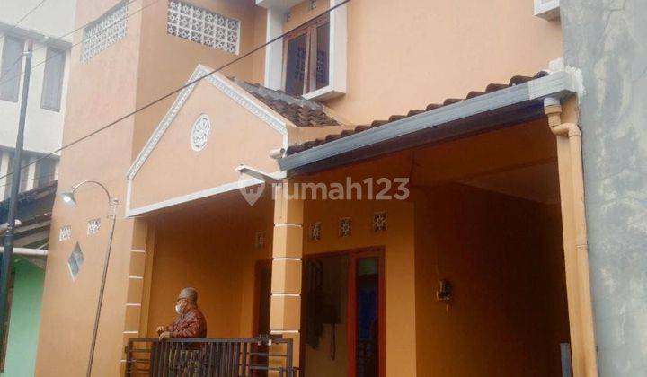 Rumah Second Terawat Dekat Kampus Uniba Surakarta 1
