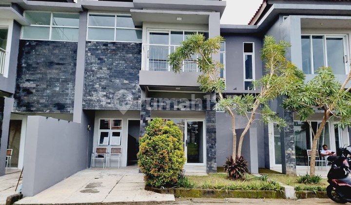 Rumah Mewah 2 Lantai Ready Di Cluster Town House
