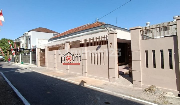 Rumah Luas Bagus di Laweyan Solo Dekat Ums 2