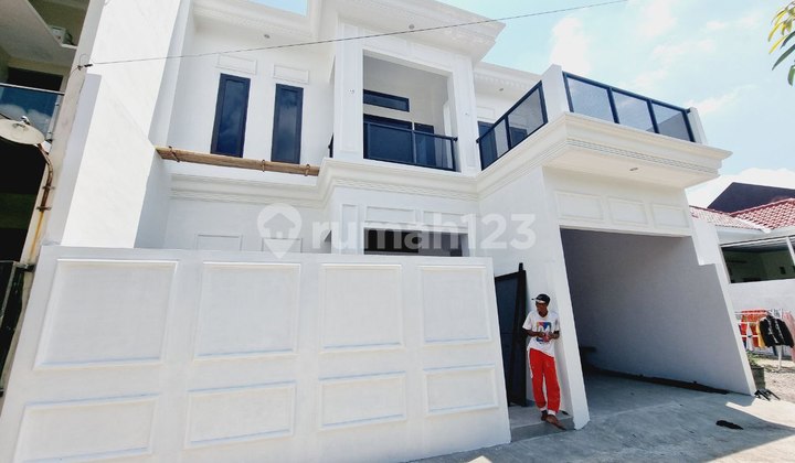 Rumah Mewah 2 Lantai Finishing Di Waru Baki