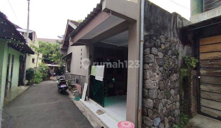 Rumah Second dekat Kampus Universitas Negeri Ternama di Solo 2
