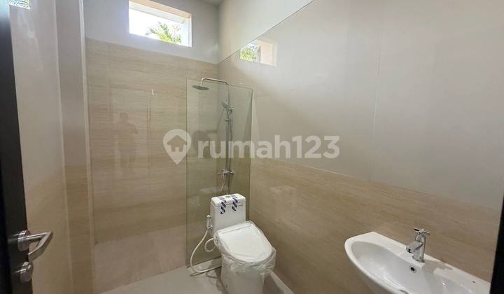 Luxury 2-Story House Finishing Banjarsari Solo 2