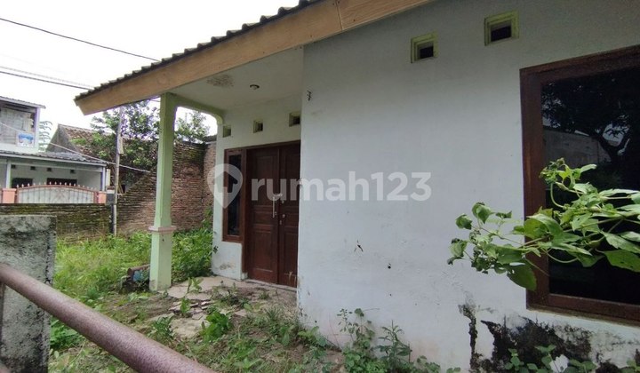 JUAL CEPAT Rumah Second Murah di Wonorejo 2