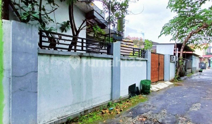 Rumah Kos Aktif Nyaman Asri Dekat Kampus Poltekes Kemenkes Colomadu Rumah Kos Aktif Nyaman Asri Dekat Kampus Poltekes Kemenkes Colomadu
