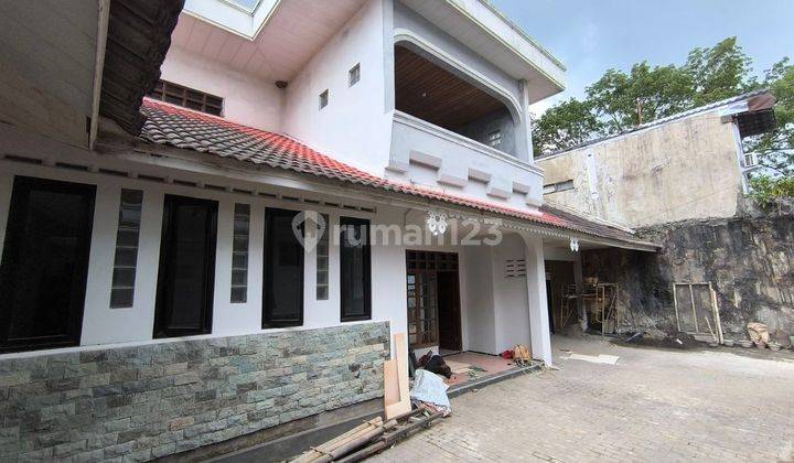 Rumah Besar Halaman Luas Cocok Untuk Kantor Dan Mini Gudang 2