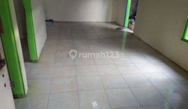 Rumah Second Lingkungan Nyaman Mojosongo Solo 2