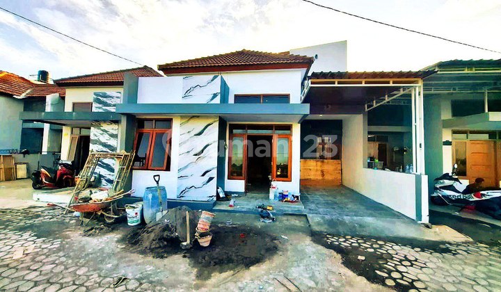 Rumah Modern Minimalis Cantik Siap Huni Di Cluster Solo Baru 1