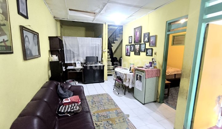 Rumah 1.5 Lt Hitung Tanah di Baturan Dekat Jalan Utama 2