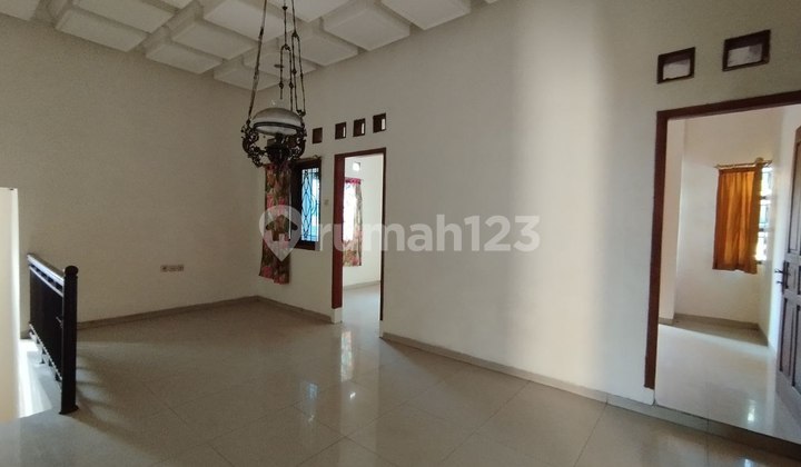 Ready-to-Use 2-Story House in Gedongan Colomadu