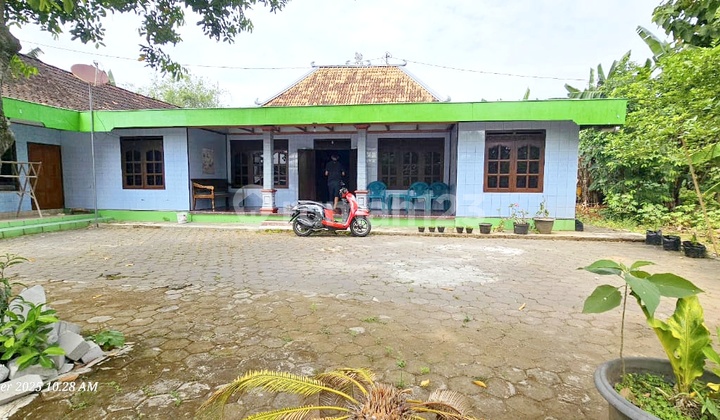 House With Spacious Yard In Kepuh Nguter 2