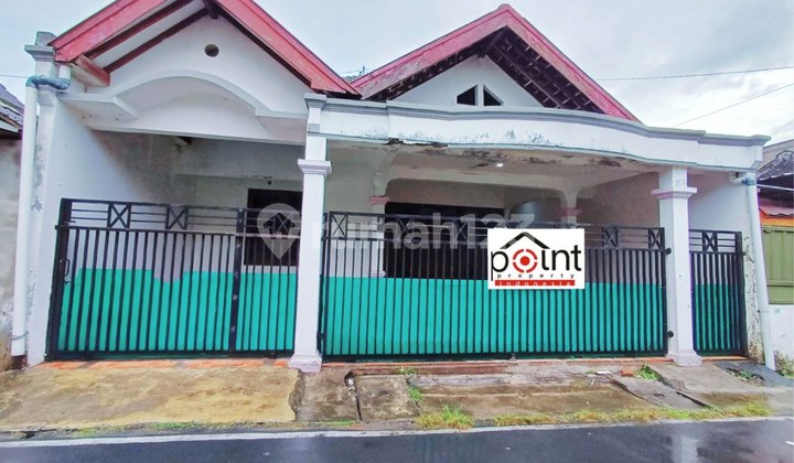Rumah Second Bagus Dekat ke Luwes Kartasura Rumah Second Bagus Dekat ke Luwes Kartasura