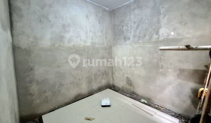 New House Near Alana Hotel In Tohudan Colomadu 2