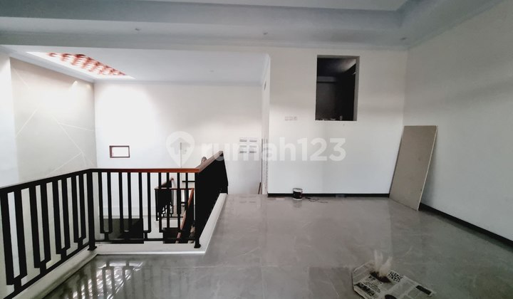 Rumah Baru 2 Lantai Dekat Exit Tol Di Karanganyar 2