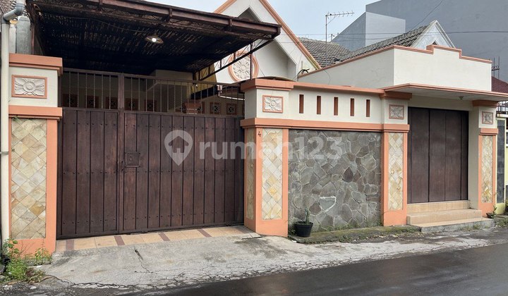 Rumah Strategis Dekat The Smart Mall 1