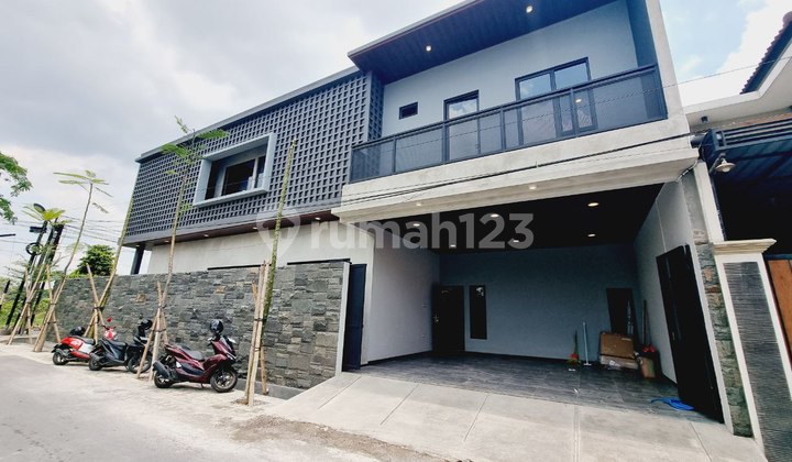 Rumah Mewah 2 Lt Ada Pool Industrial Modern Rumah Mewah 2 Lt Ada Pool Industrial Modern