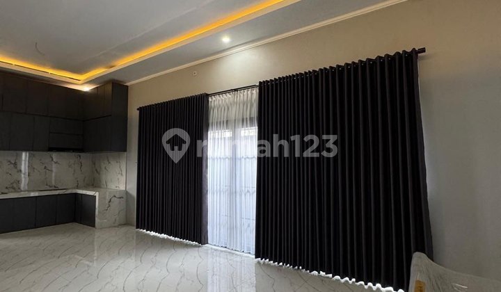 Rumah Bagus Mewah & Murah di Perumahan Sukoharjo 2