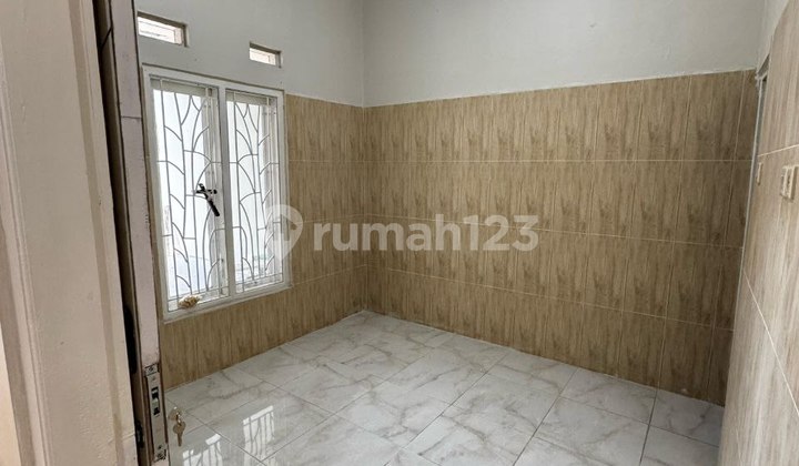 Rumah Second Cantik Bolon Colomadu Karanganyar 2
