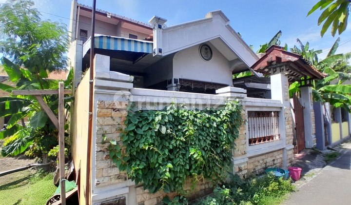 Rumah Nyamana Tengah Kota Laweyan Surakarta Rumah Nyamana Tengah Kota Laweyan Surakarta