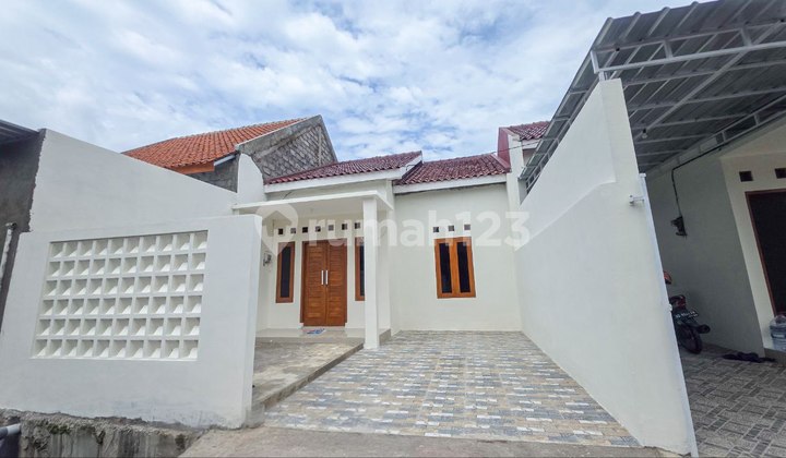 Rumah Progres Pagar Canopy Tengah Kota Sumber Rumah Progres Pagar Canopy Tengah Kota Sumber