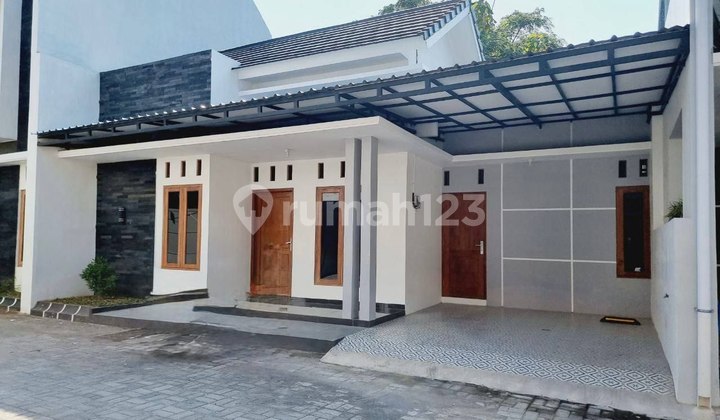 Rumah Cantik di Cluster di Colomadu Karanganyar Rumah Cantik di Cluster di Colomadu Karanganyar