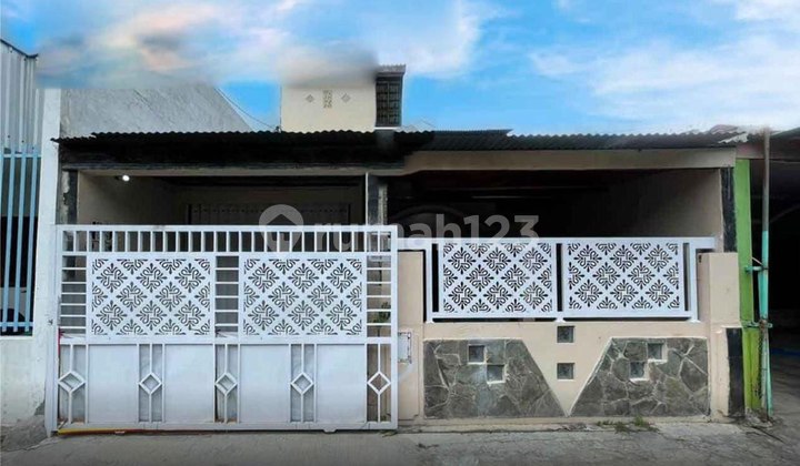 House near RSUD Karanganyar Ngijo Tasikmadu House near RSUD Karanganyar Ngijo Tasikmadu