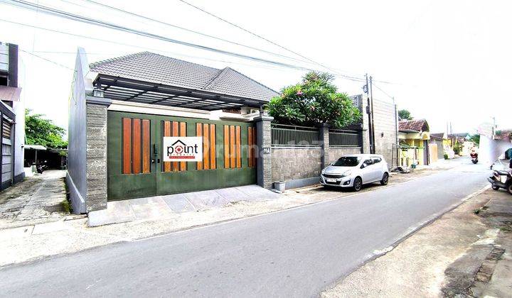 Rumah Mewah Plus Kolam Renang Di Sumber, Dekat Manahan Solo 2