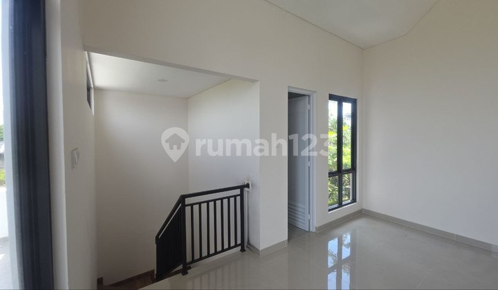Rumah Lingkungan Perumahan Cluster Dekat Jalan Raya 2