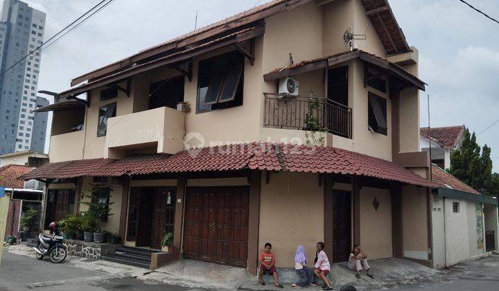 Jual Cepat (BU) Rumah 2 Lantai Siap Huni Posisi Hook Tengah Kota 1