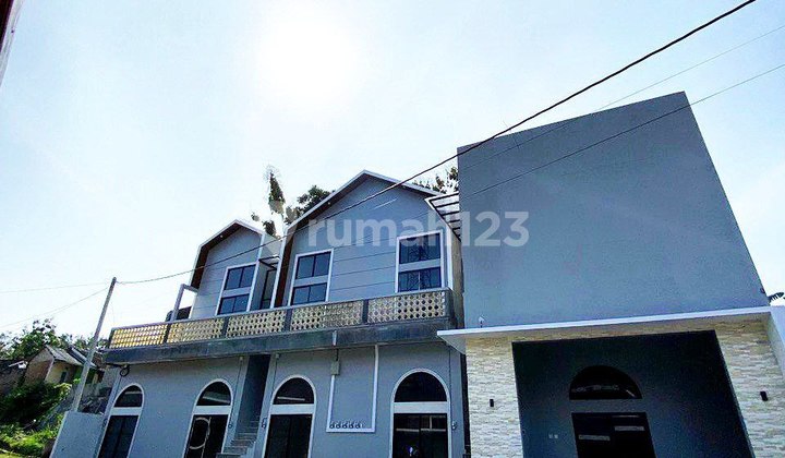 Exclusive Boarding House Behind Uns Campus Within the Housing Complex 2