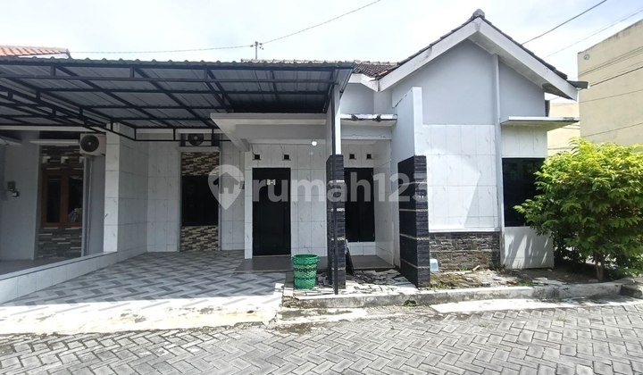Semi-Furnished House in Cluster near Rasamadu Heritage