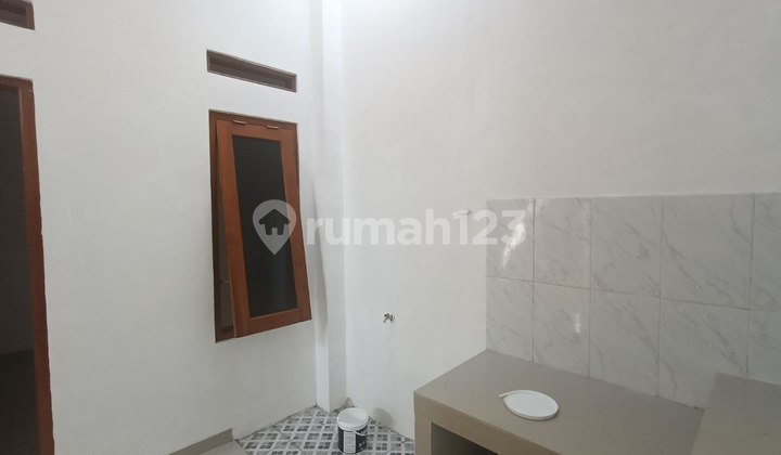 Ready House Near Superindo, Ums and Uin Gres 2