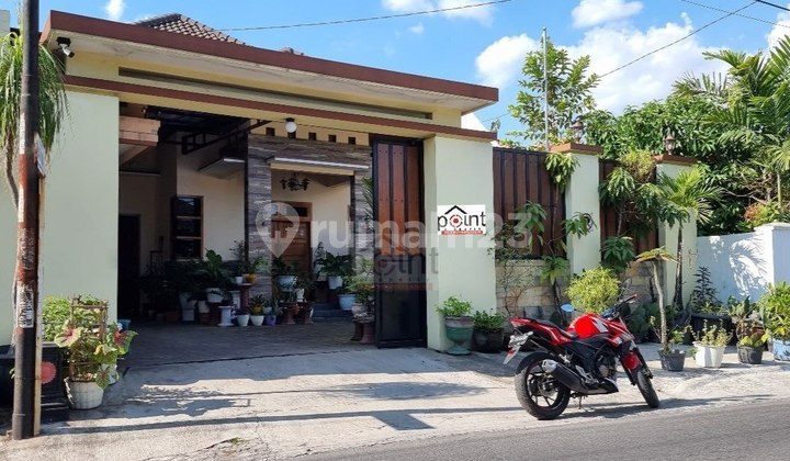 TURUN HARGA Rumah Mewah Luas Tepi Jalan Utama