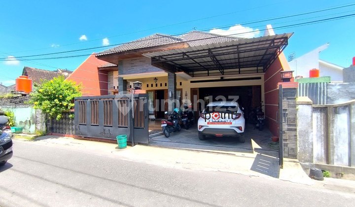 Rumah Mewah 1 LT di Banyuanyar Surakarta