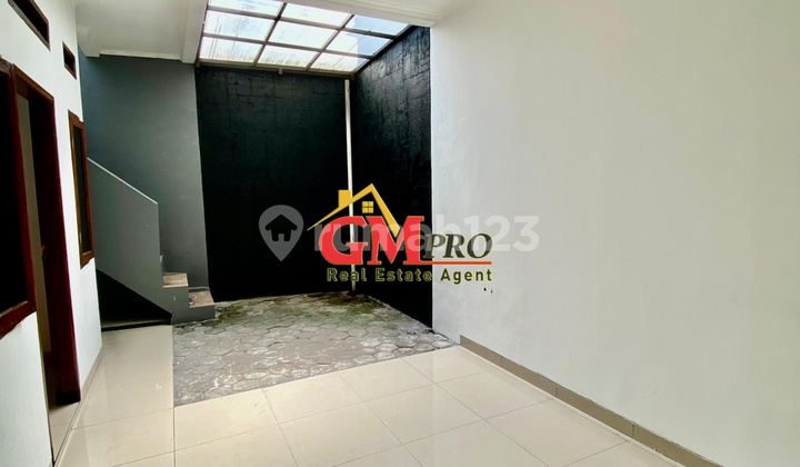 RUMAH 2 LANTAI DI BATU INDAH BATUNUNGGAL HARGA 3.2M