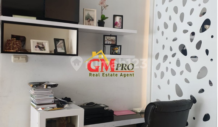 Rumah, 2 Lantai, SHM, di Ciateul Kota Bandung