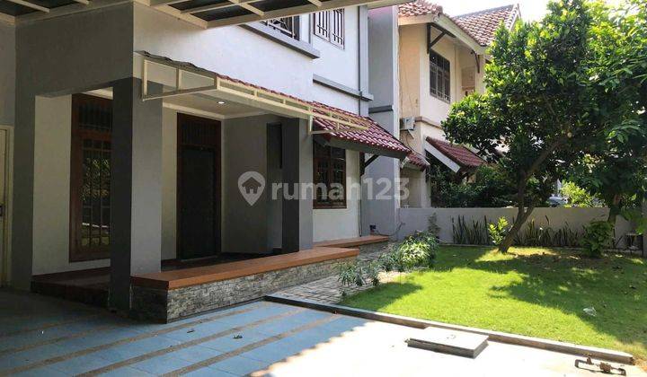 Disewakan Rumah Villa Westwood Pakuwon City Surabaya Timur Surabaya  1