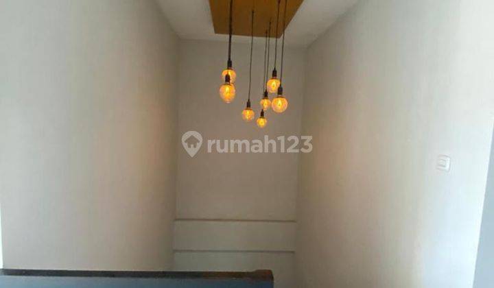 Dijual Rumah Tomang Baru Renov 2